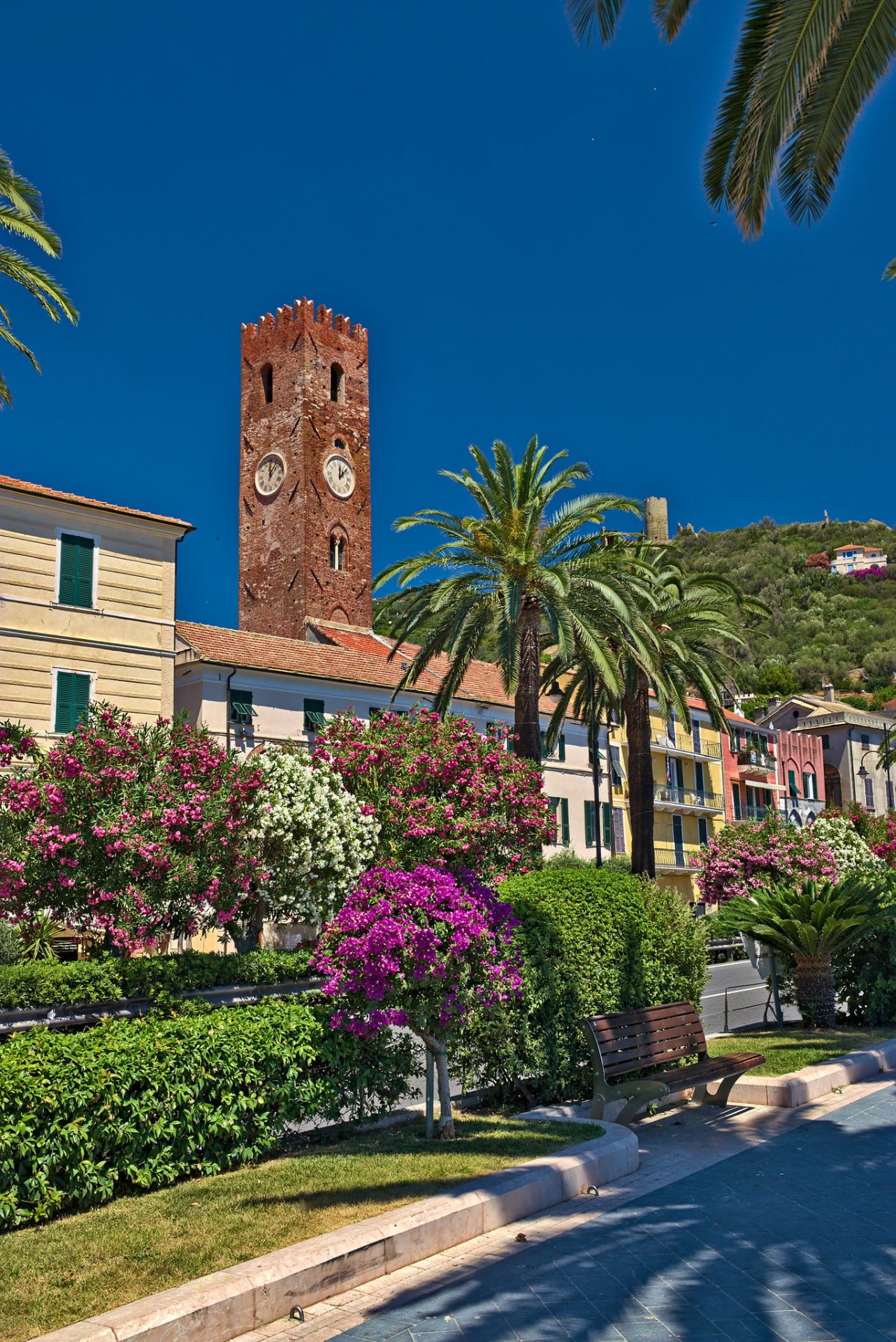 Palms Riviera - Finalborgo & Noli VIP Private Tour